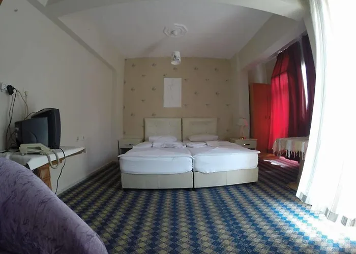 Couette-café Karya 3*