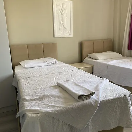Karya Alojamento de Acomodação e Pequeno-almoço Kusadası