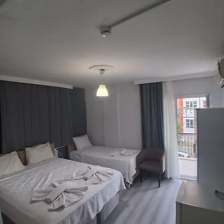 Couette-café Karya 3*