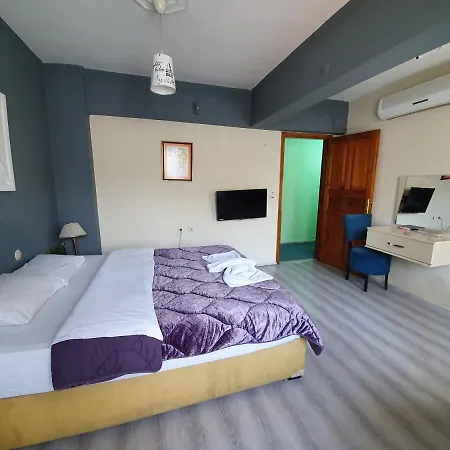 Karya Bed & Breakfast 3*